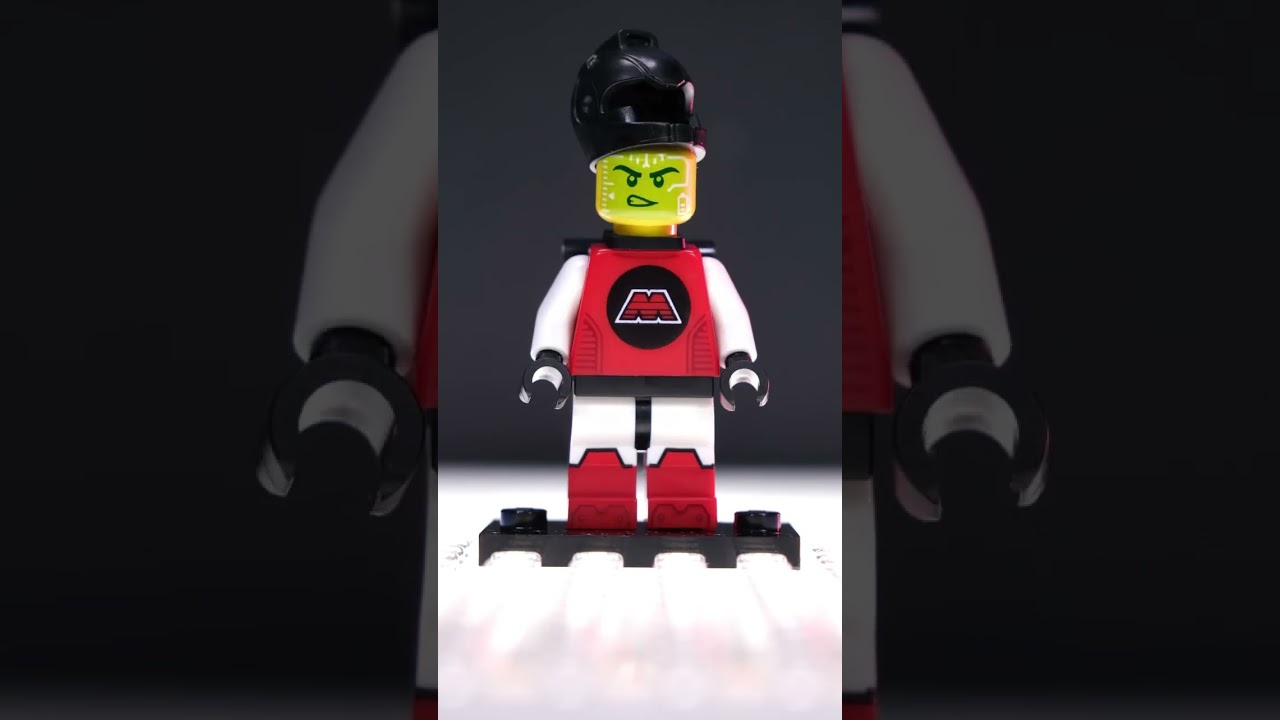 Lego CMF 71046 M-Tron Spaceman Build