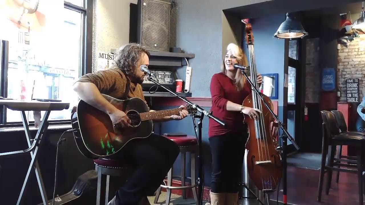 'Shake It Up' Live w/Matty Simpson & Justine Fischer