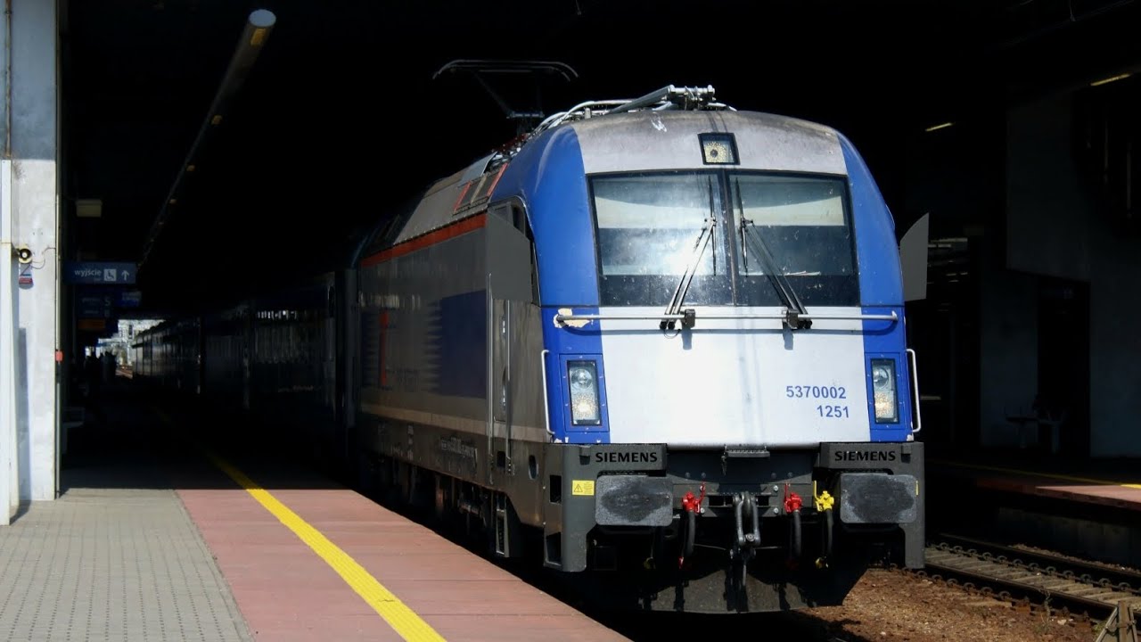 Wjazd I odjazd EU44-002 z EIC BWE na stacji Poznań Główny 