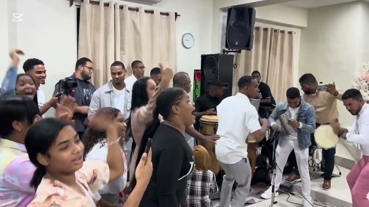 JUNIOR ALEXANDER | COROS DE FUEGO 🔥 EN LOS MAMEYES 📍-  UN ARPA 🪉 ME ENTREGÓ EN VIVO 🚨