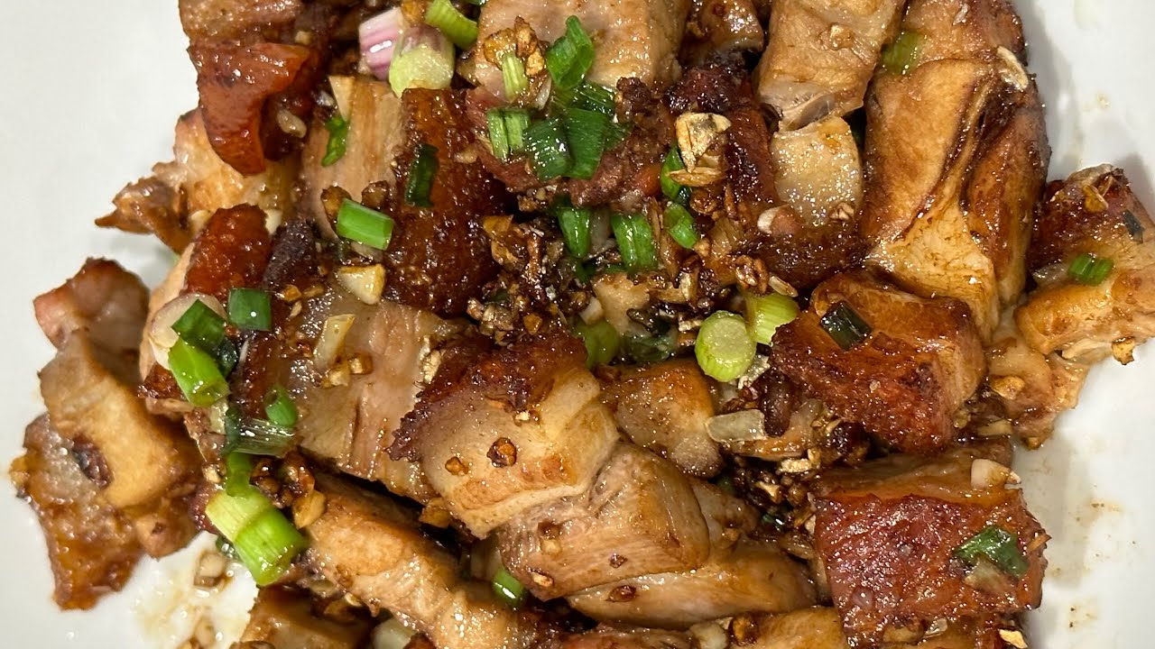 Fried  roast pork with garlic
