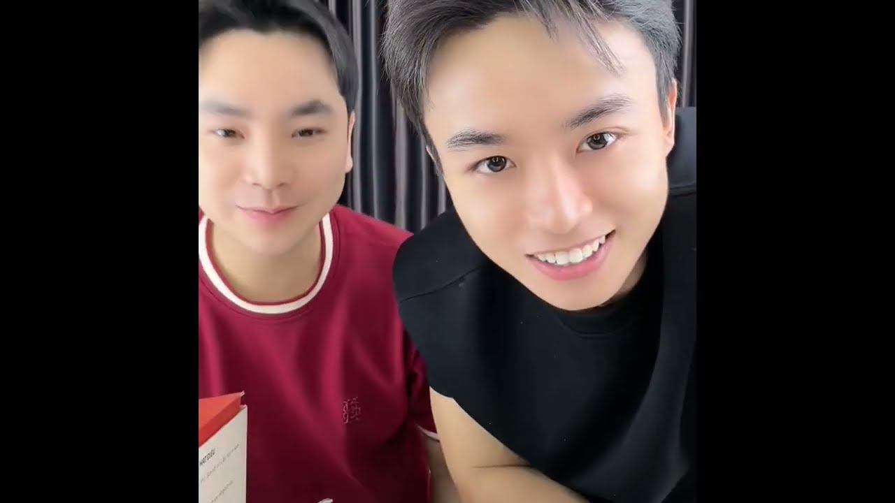 Nam Hoàng Nhấp Nhổm Không Yên Lo Lắng Cho Đội Bóng Việt Nam