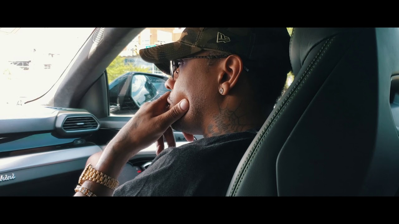 Allen Iverson Cries over the Love from his Philadelphia Fans
