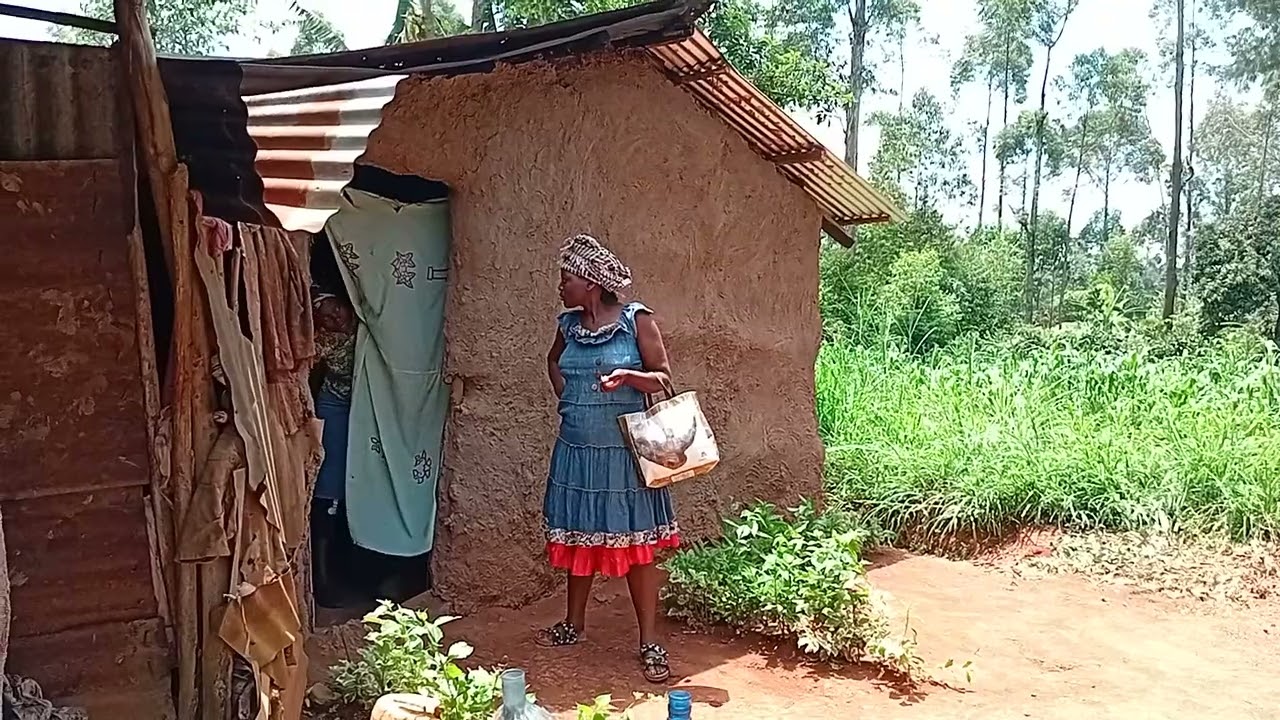 Mtoto wangu ameleta mpenzi wangu nyumbani 😂😂😂😂@essyangel6119 