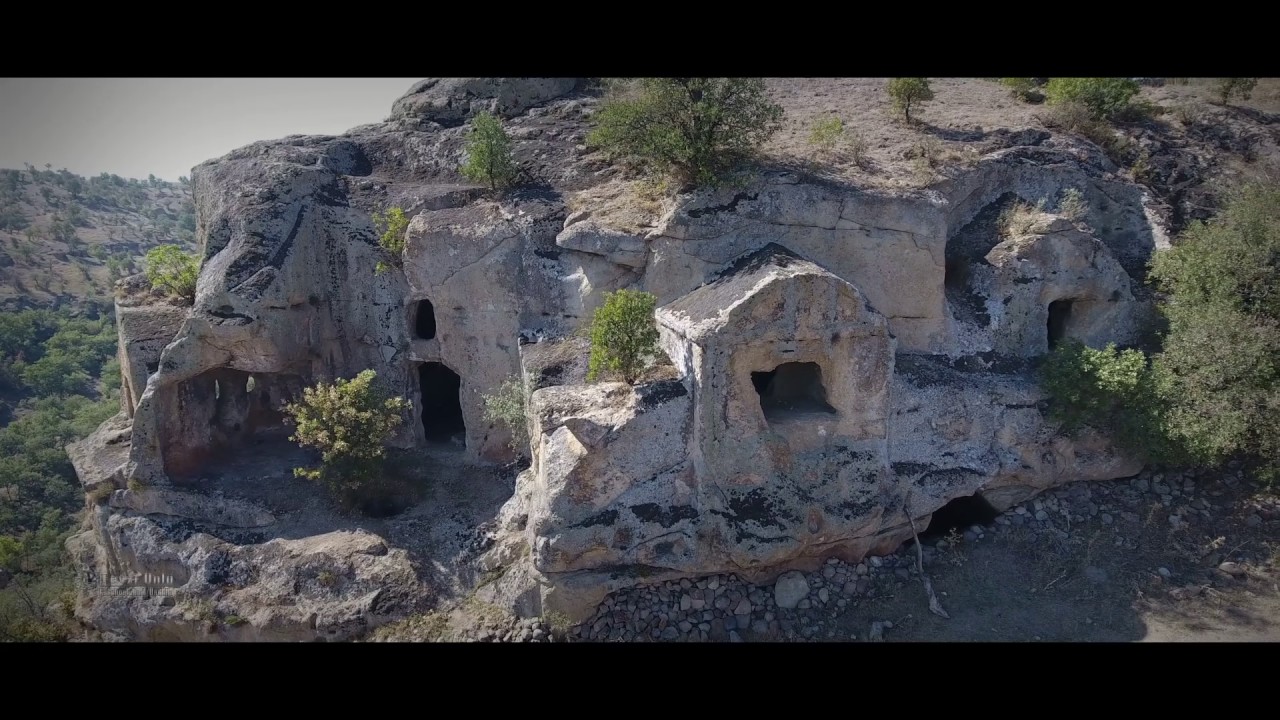 UŞAKIN G&Ouml;RSEL VE TARİHİ MEKANLARI