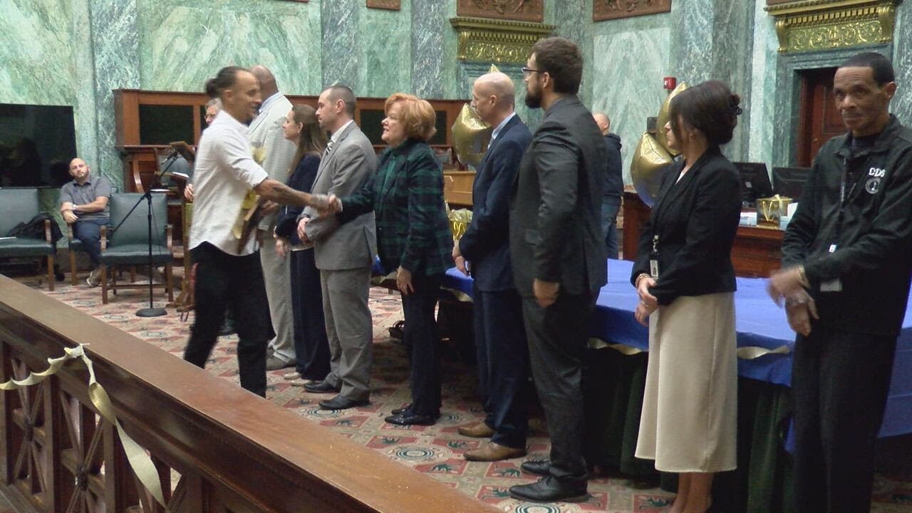 Graduates of drug court program express gratitude
