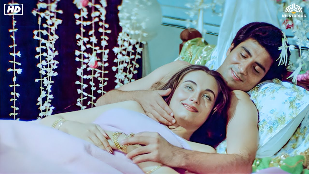 आप खुश हैं न इस मुस्कराहट पर तो हम कॉलेज के जमाने से ही निसार हैं- Nikaah | Raj Babbar, Salma Agha