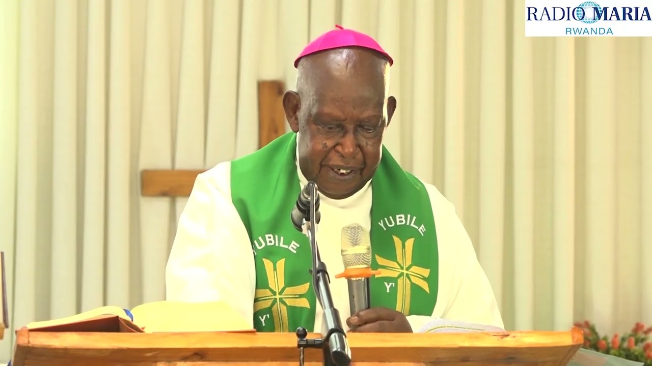 IMANA NI IMWE ARIKO SI NYAKAMWE. INYIGISHO YA Mgr Sereveliyani NZAKAMWITA