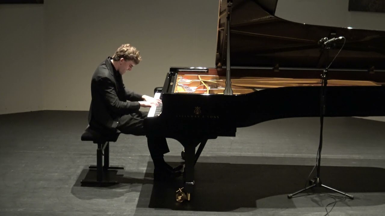 Reed Tetzloff plays Schubert Impromptu F-minor D 935/1