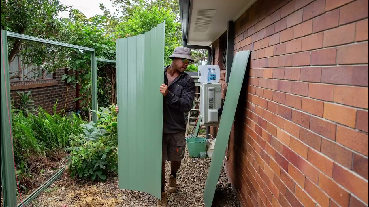 Just doing what we ❤️ #colorbondsteel #makita #makitatools #makitausa #fenceinstallation