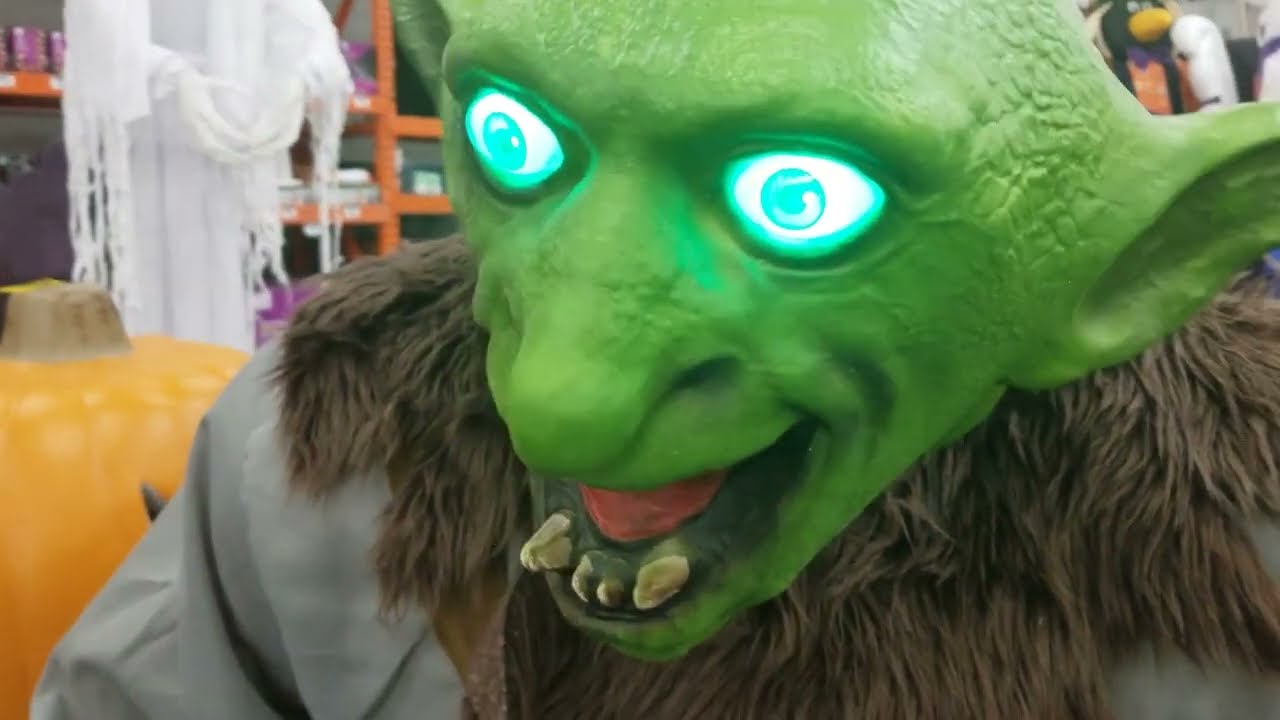 Halloween 2022 Home Depot Store Walkthrough 3 | HalloHunting
