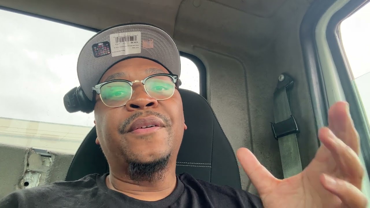 Should I let my subscribers choose my vacation