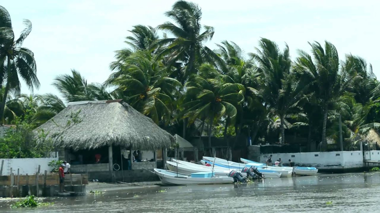 IZTAPA BEACH   VANEGAS 