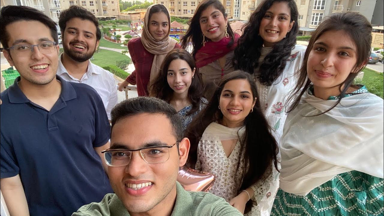 Medical Students Reuniting After 6 Months (Pakistan) | Dow Medical College