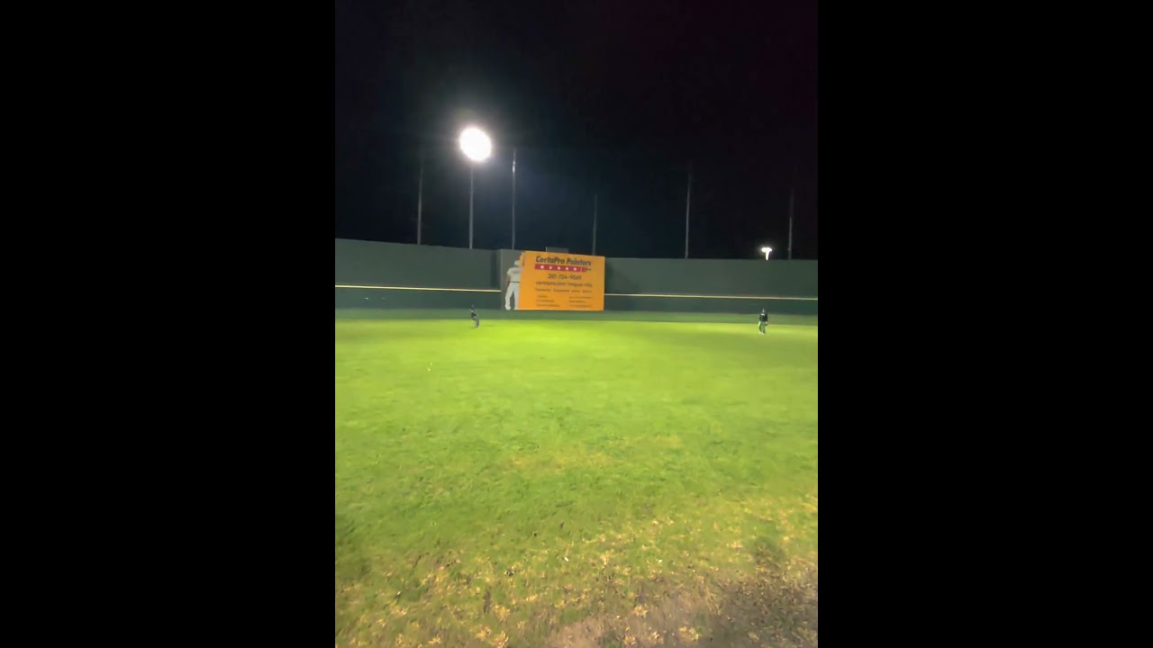 are you catching this?! 😳🥎😳 
