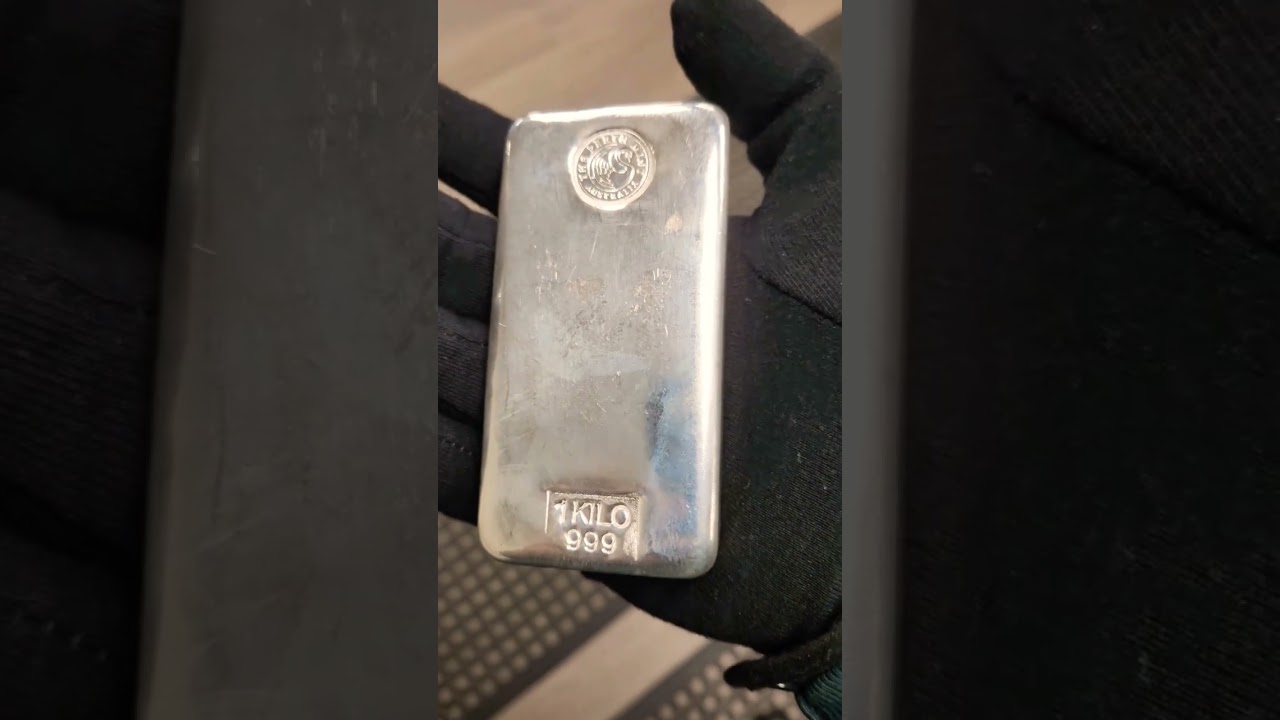 The Ultimate Silver Investment 💰 1 Kilo Silver Bar from The Perth Mint 🔥