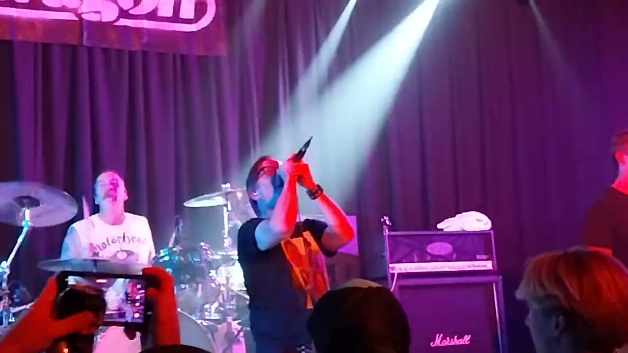 Lagwagon @ Hamilton station hotel Newcastle 27/1/2026....name dropping..