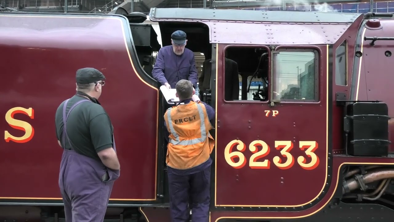 6233 Duchess of Sutherland.  The Great Britain XIV at King's Cross.   22nd April 2022  4k