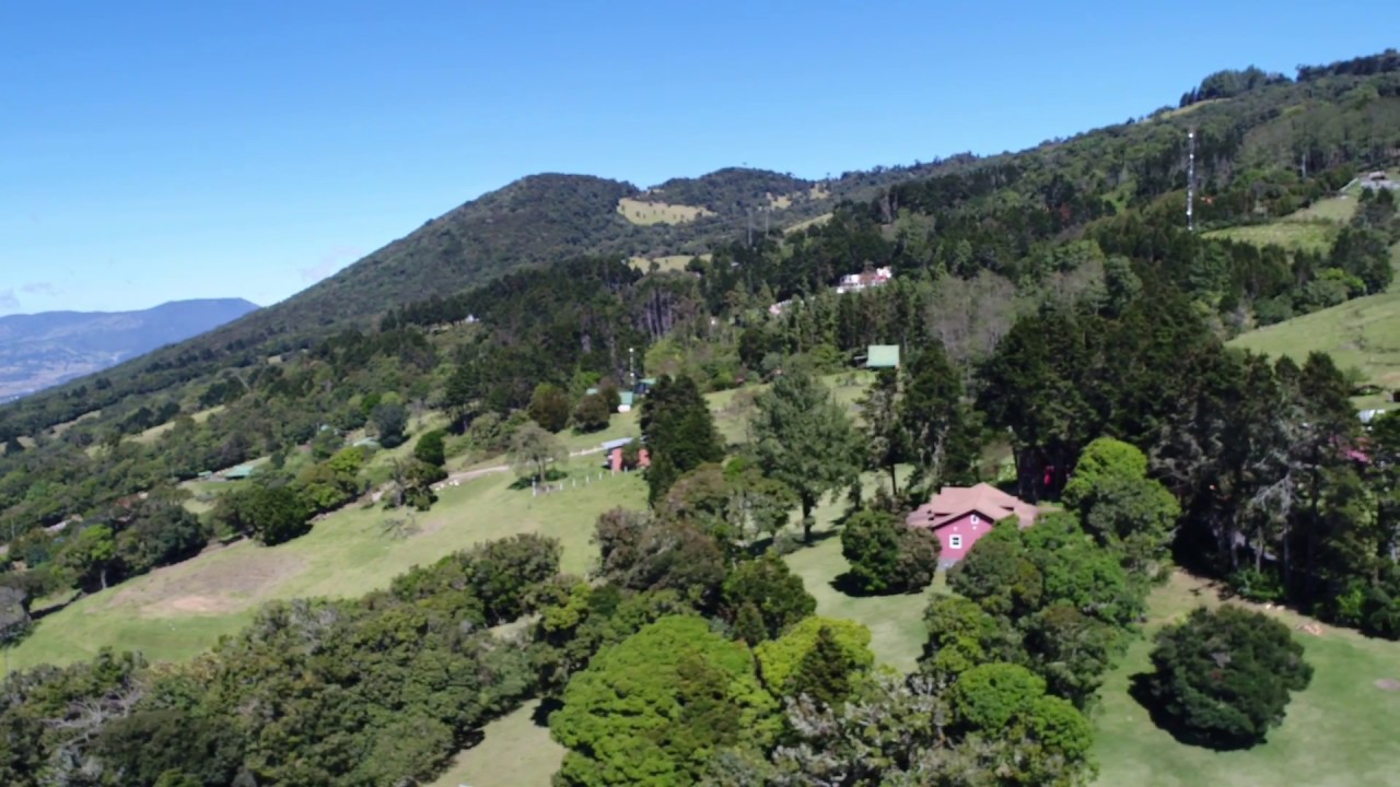 Desde el las faldas del volcán Barva en Heredia, Costa Rica