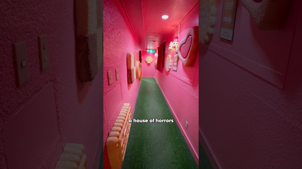 ЗАПИРАНЫ в японском отеле любви 🏩🔒