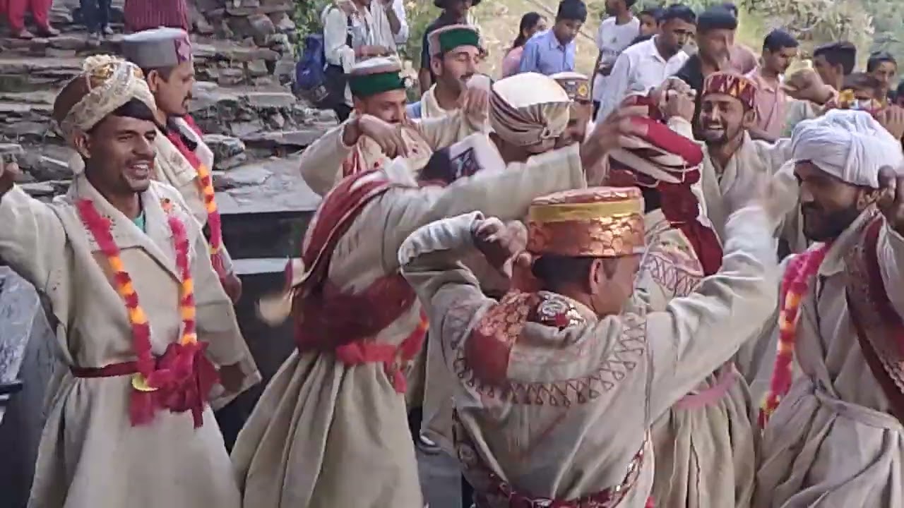 hmara pahadi shadi