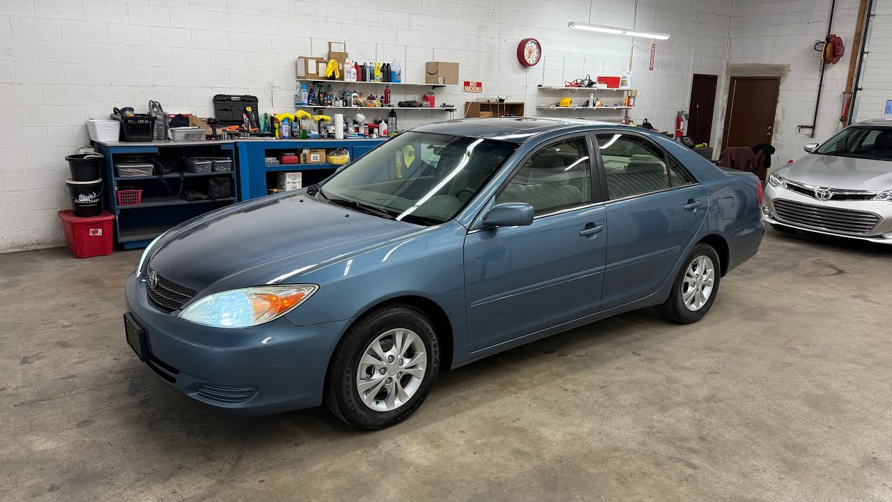 (104K Miles) 2004 Toyota Camry LE V6 (Tour & Test Drive)