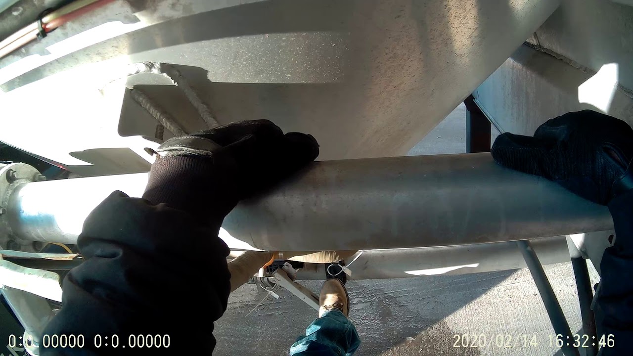 Just a walk around while unloading flour