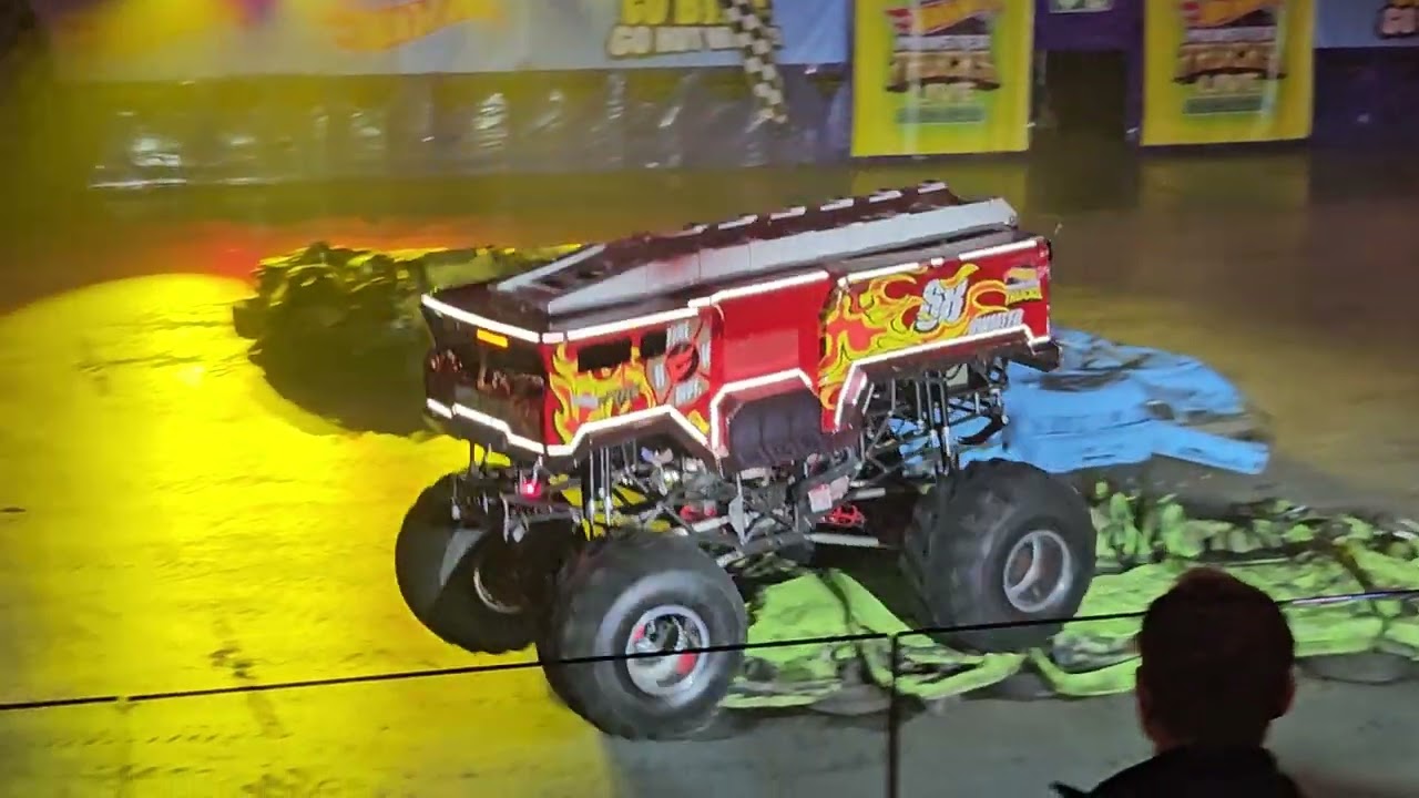 Hot Wheels Monster Trucks Glow Party 2024.03.16 Budapest, MVM Dome