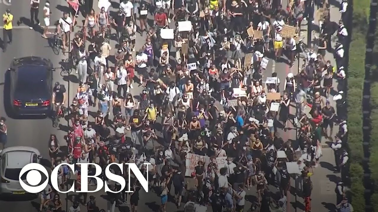 George Floyd's death prompts huge protest in London