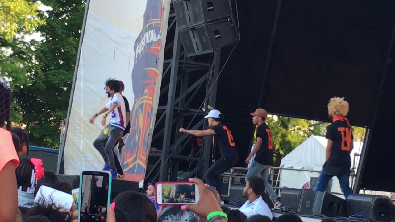 Ayo & Teo Live in Philly