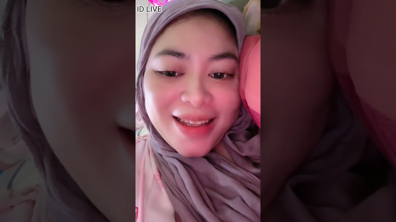 Live tiktok hijab cantik manja