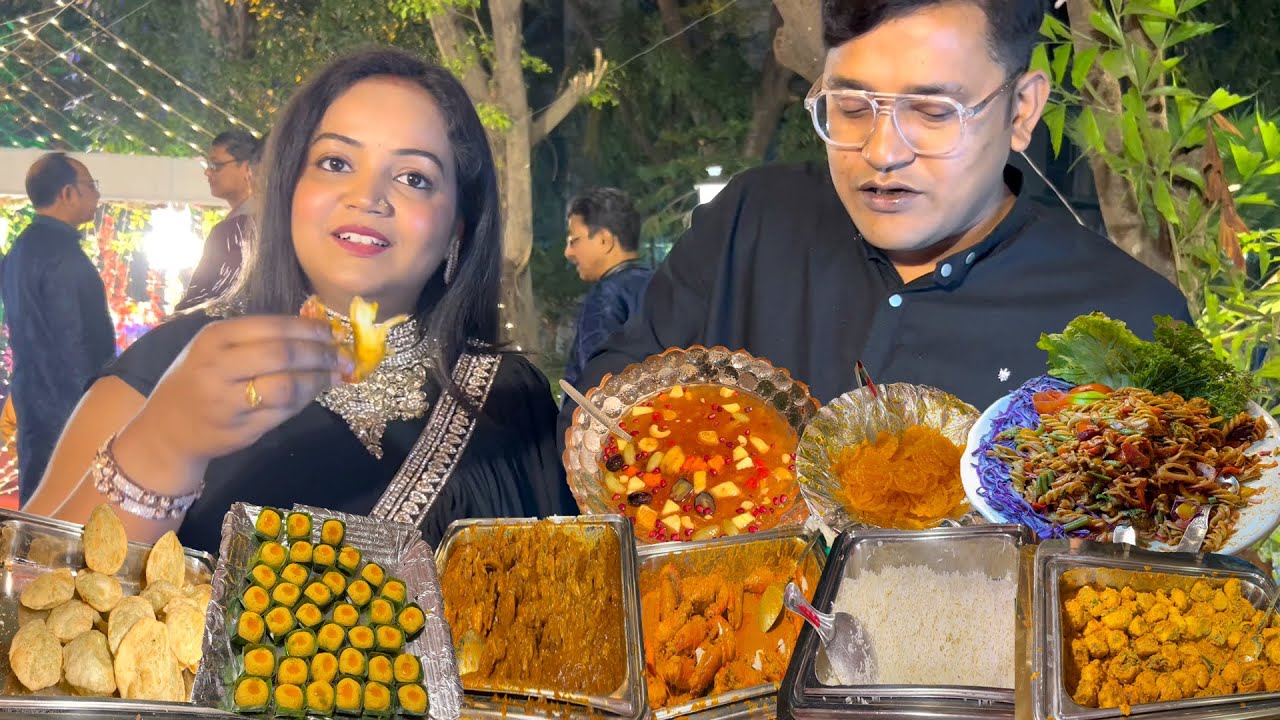 বিনা নিমন্ত্রনে আর একটা নিউ বিয়ে বাড়িতে জমজমাটি ভুরিভোজ করলাম | Mutton| Chingri | Fish Munia |Sweets