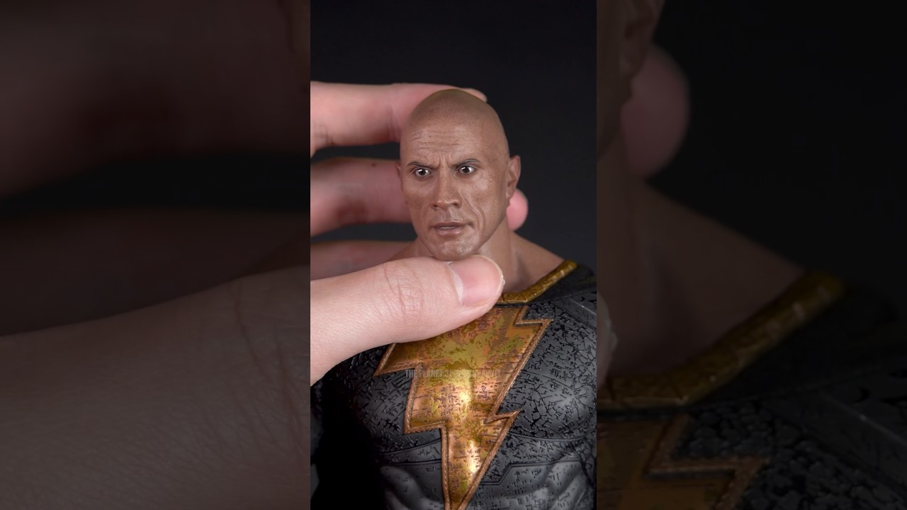 *FIRST LOOK* HotToys Black Adam DX31 Unboxing⚡️⚡️⚡️