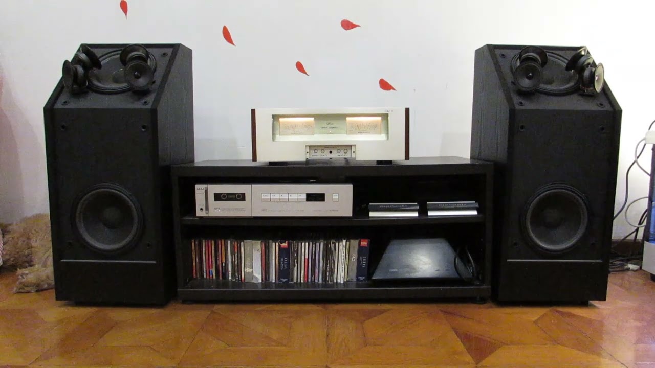 Marantz Sm-6 pure listen Inedited Bose 601 Series III playing Pink Floyd - Another Brick in The Wall