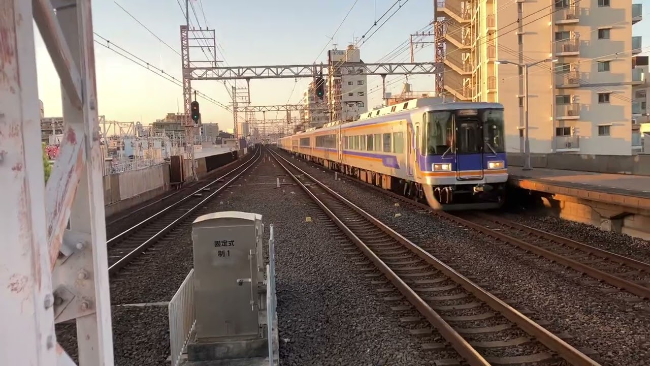 南海本線7100系+10000系(7157F+10008F)特急サザン45号和歌山市行き通過シーン