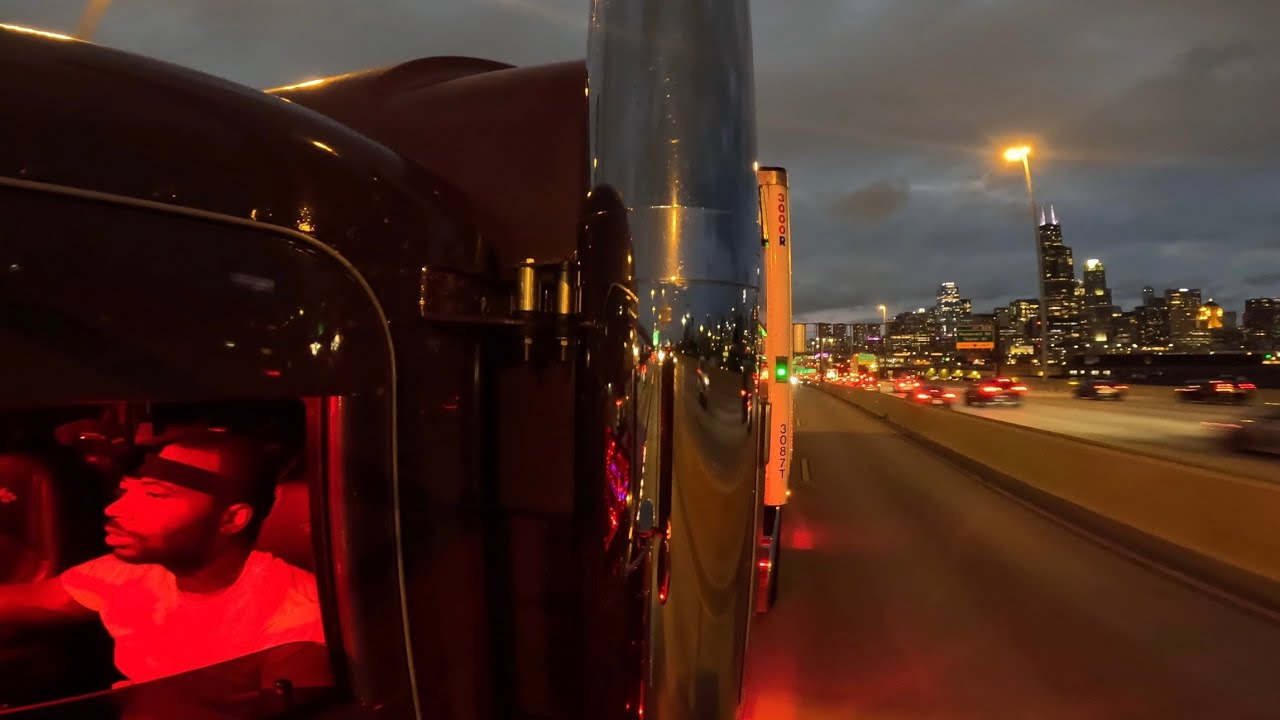 Getting Through Chicago Traffic In A Stretched Peterbilt 379|Trucker Vlog|Day In The Life|Week 8|