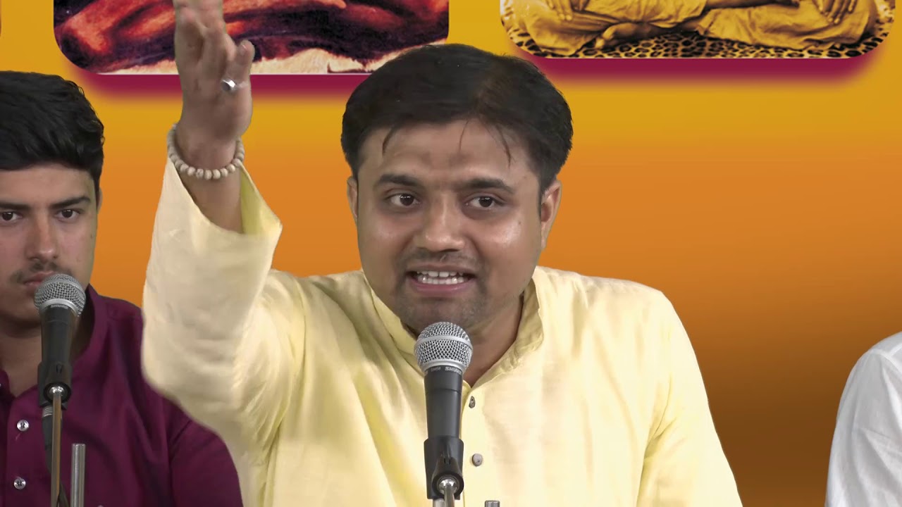 Atul Khandekar sings marathi abhang- chinchechya panavar deool rachile