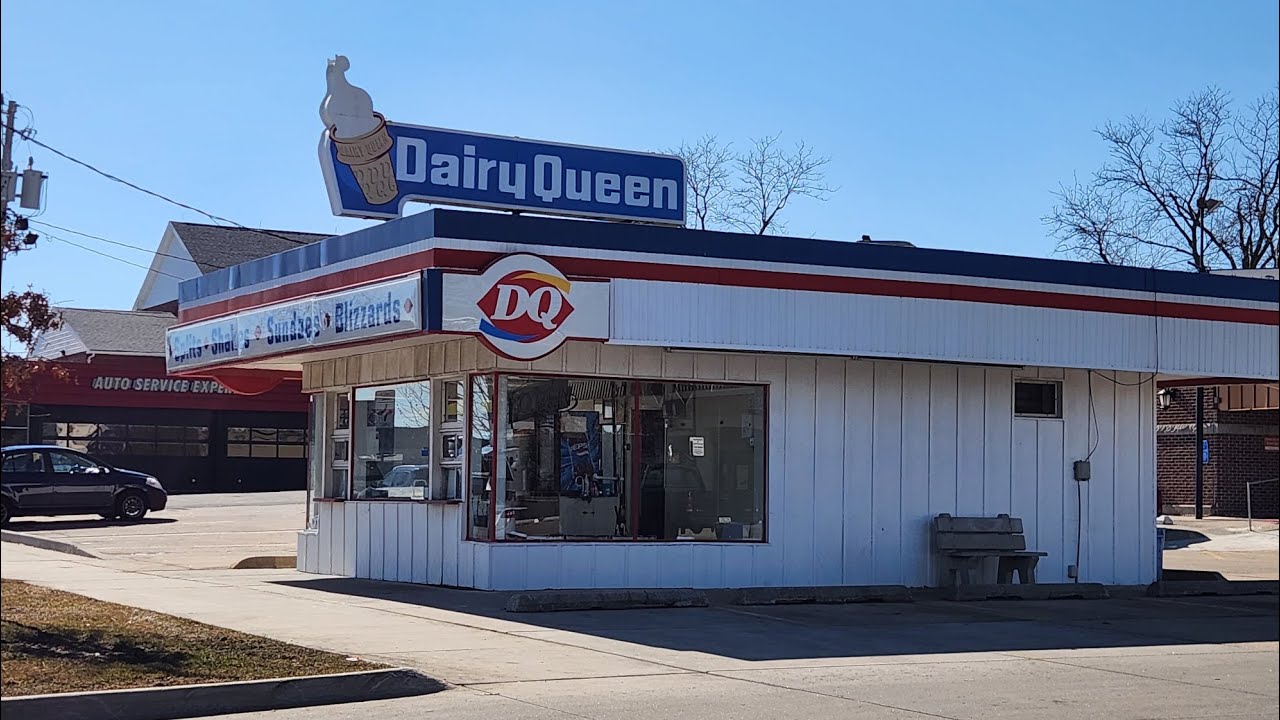 Abandoned Dairy Queen in Cedar Rapids,Ia