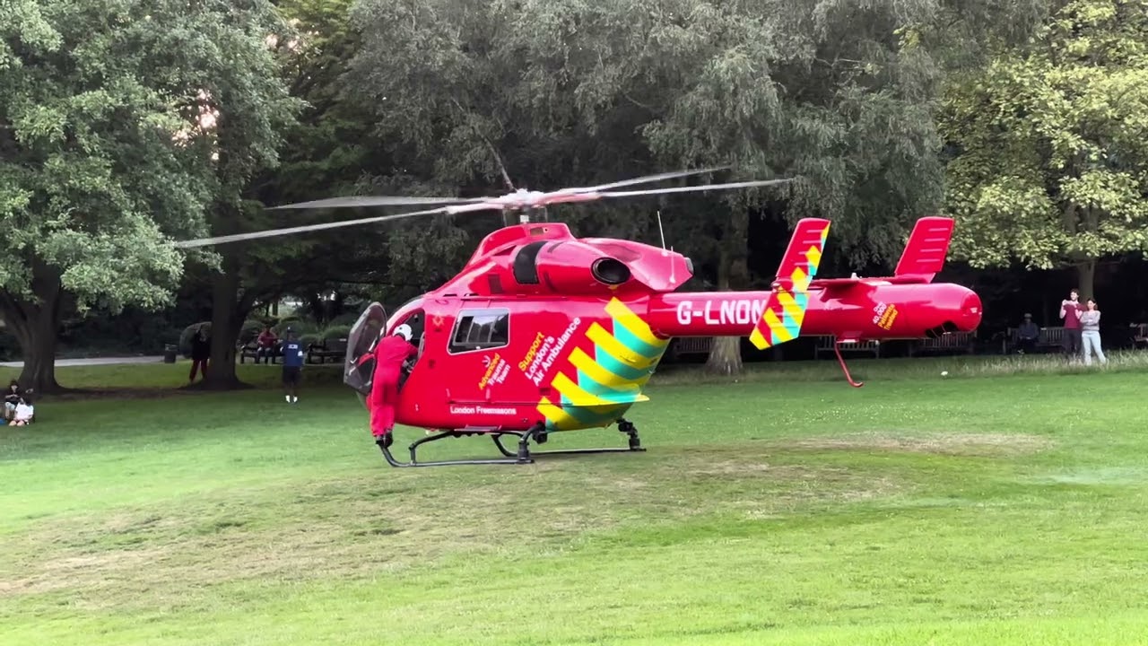 Epic London Air Ambulance MD900 Explorer FULL STARTUP + TAKEOFF at the park