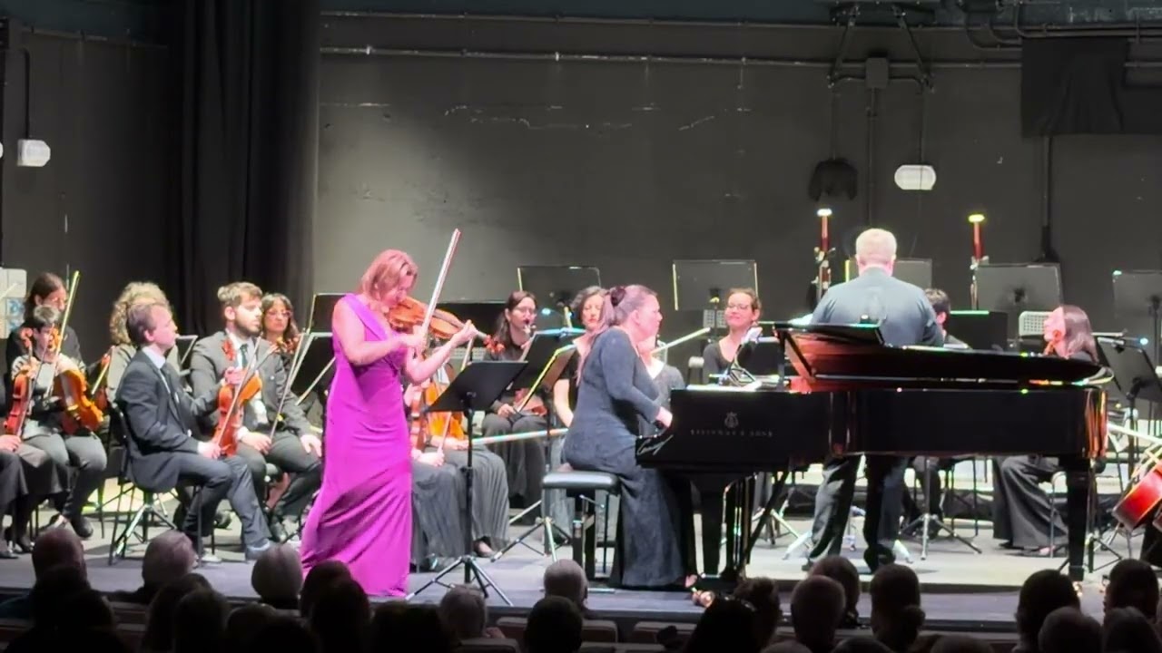 F. Mendelssohn Double Concerto, d-moll Maria Solozobova, Olga Domnina, FVG Orchestra, Vito Clemente 