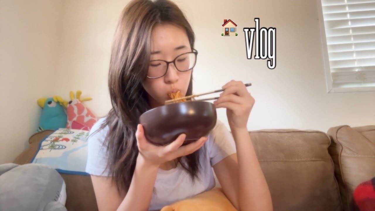 cozy homebody diaries | coffee, reading sessions, nature walk, healthy meals, etc 