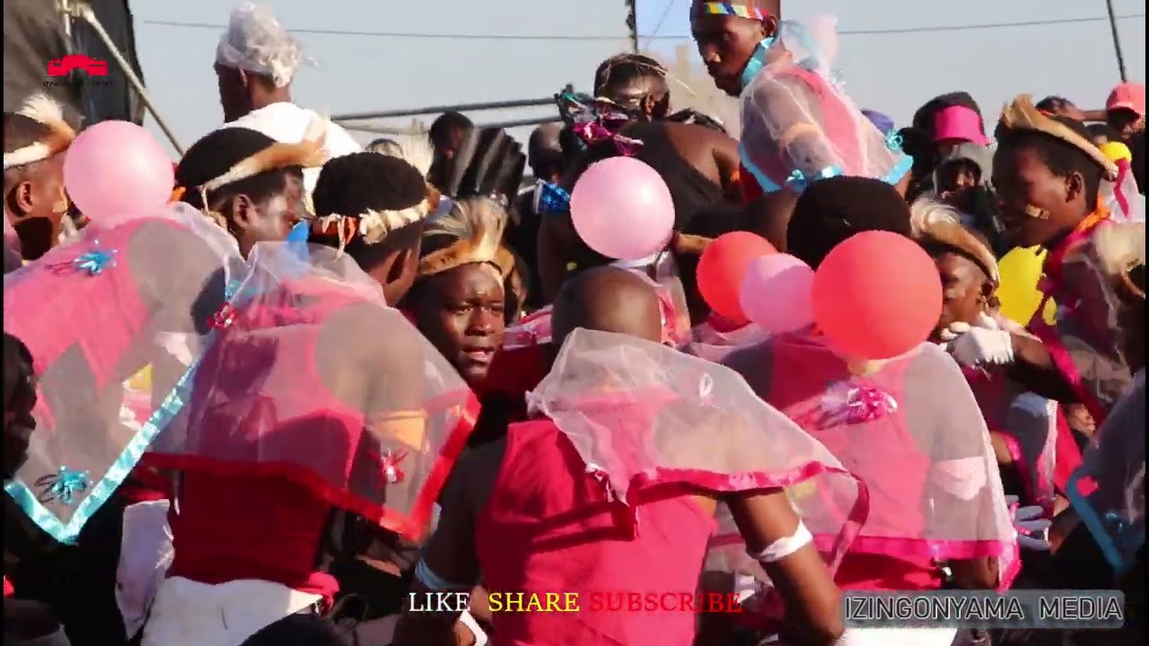 uMthakashana enza adumengakho eShowe namuhla