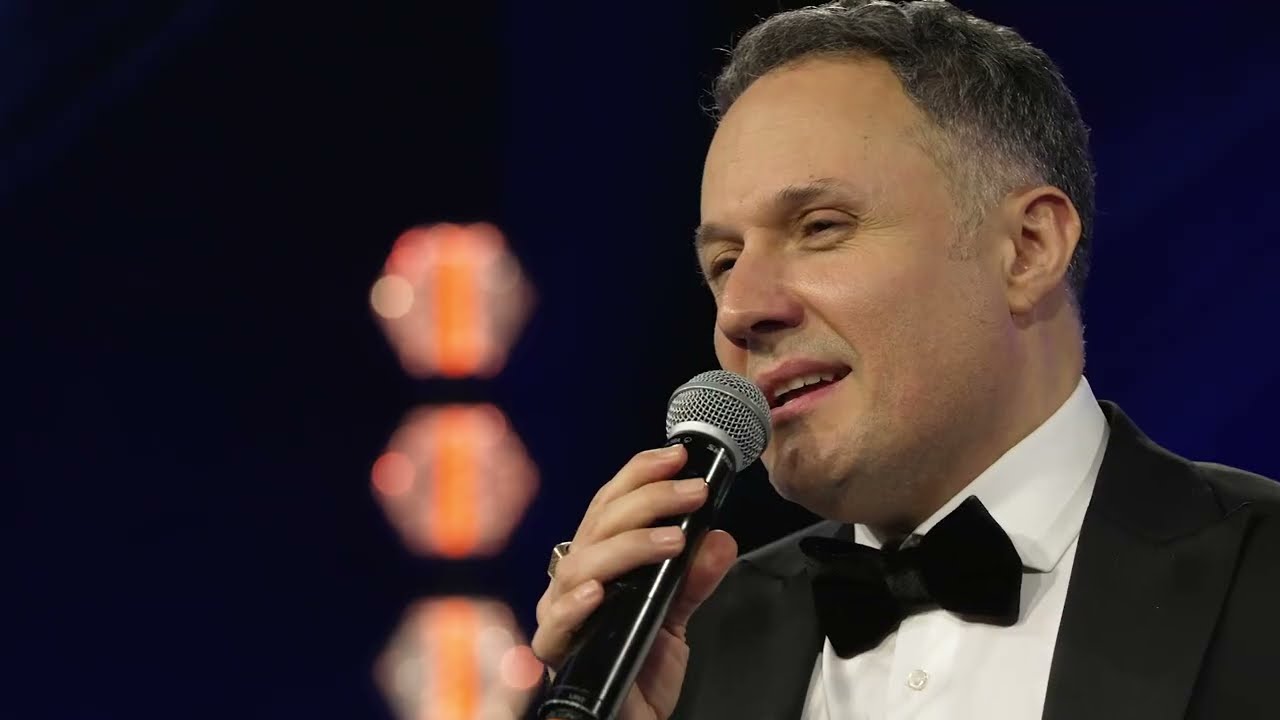 Atakan AKDAŞ - Vücud İkliminin Sultanı Sensin - Yıldız Bestekarlar