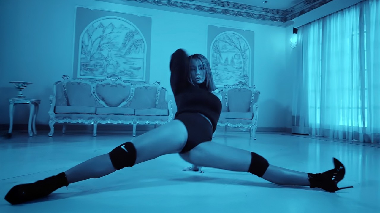 HYOLYN (효린) &lsquo;Layin' Low (feat. Jooyoung)&rsquo; Official MV