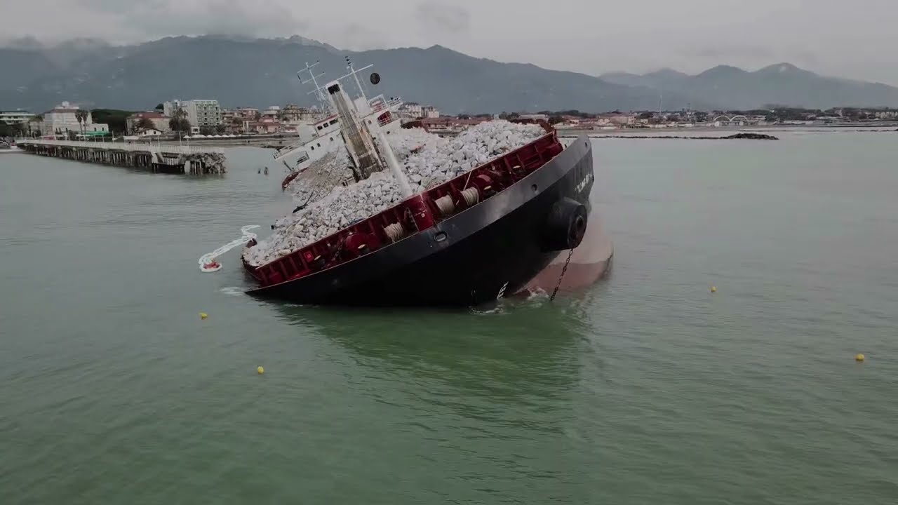 Marina di Massa, naufragio nave Guang Rong