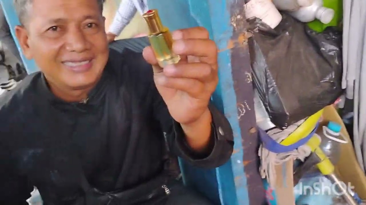 Yg Berkantong Tipis Beli Parfum di sini saja.// Pasar Maling Surabaya.