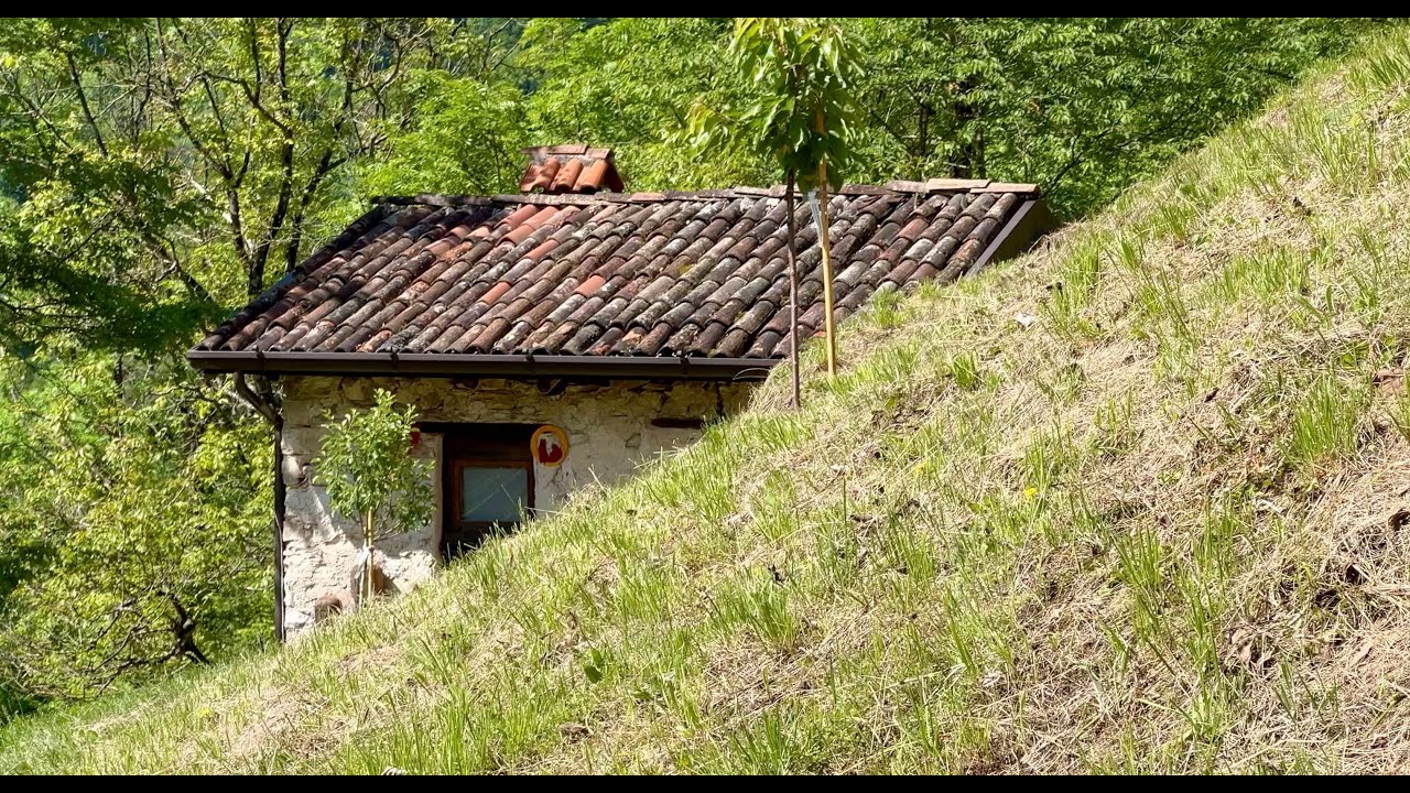 Quattro passi attorno alla baita cucino sulla stufa lavori alla sorgente