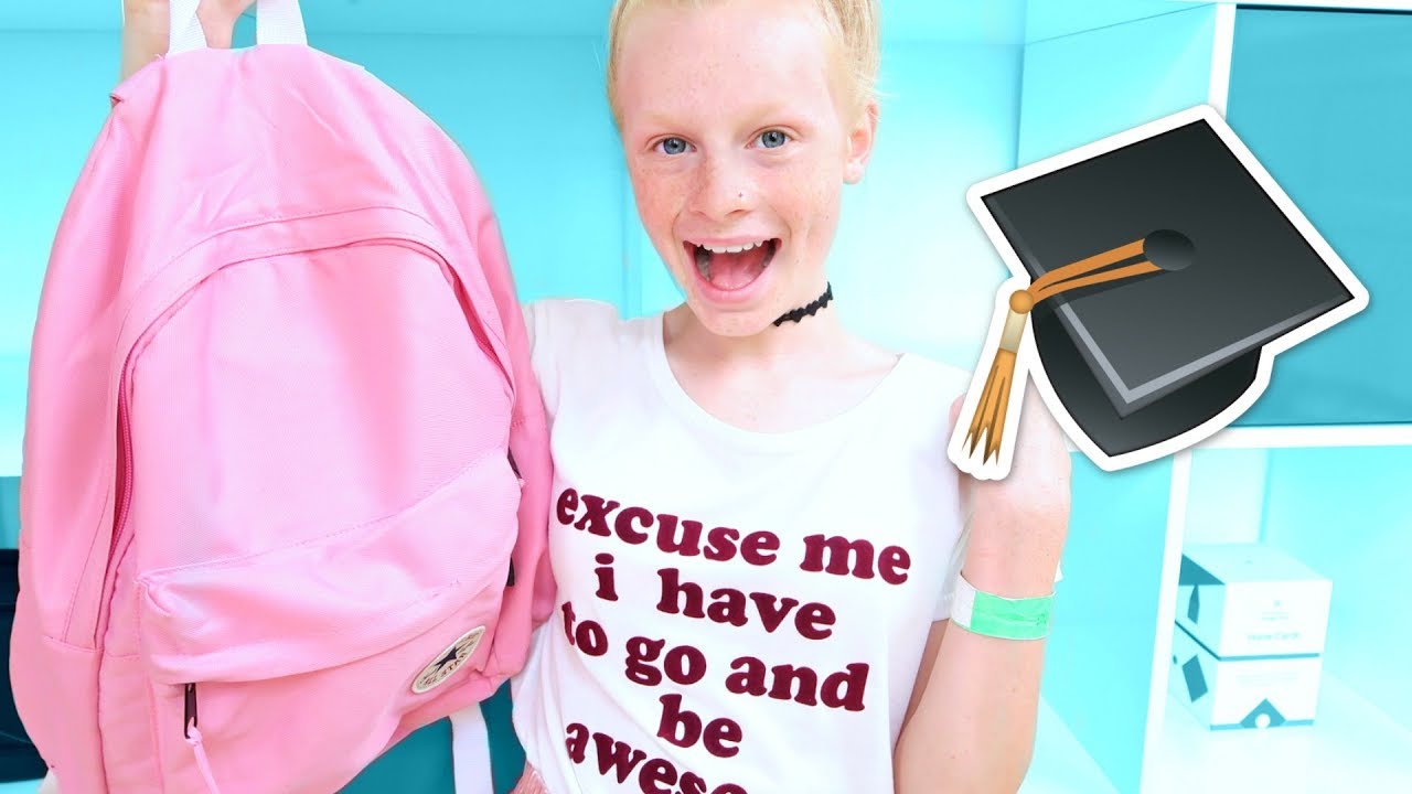 WHATS IN MY BACK TO SCHOOL BAG + GIRLY EMERGENCY KIT ❤ Mia's Life ❤