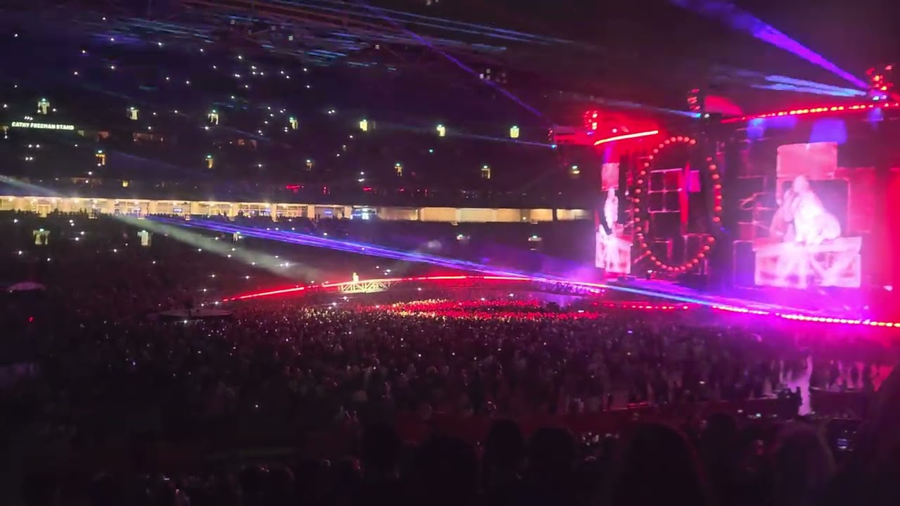 PHOTOGRAPH - Ed Sheeran : Loop Tour @ Sydney 2026-02-15
