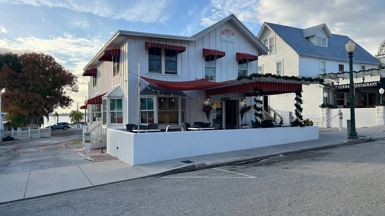 Top Italian Restaurant in Downtown Mount Dora, Florida | Gianni’s Italiano Restaurant Review